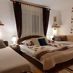 Апартаменты Tulipan Vendeghaz Шарошпатак